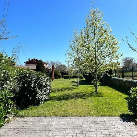 Con Jardin En Cudillero Lamuño