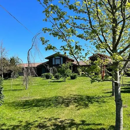 Con Jardin En Cudillero Villa