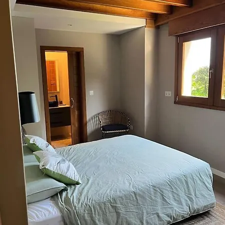 Con Jardin En Cudillero Villa *