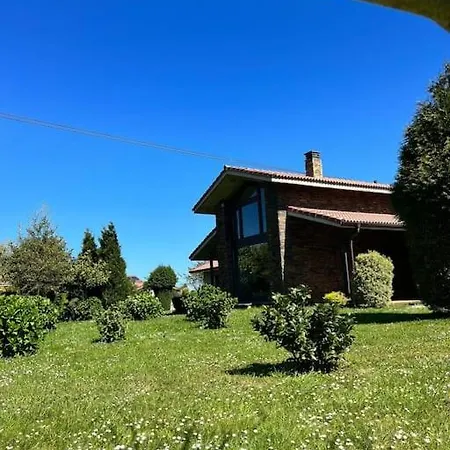 Villa Con Jardin En Cudillero Lamuno